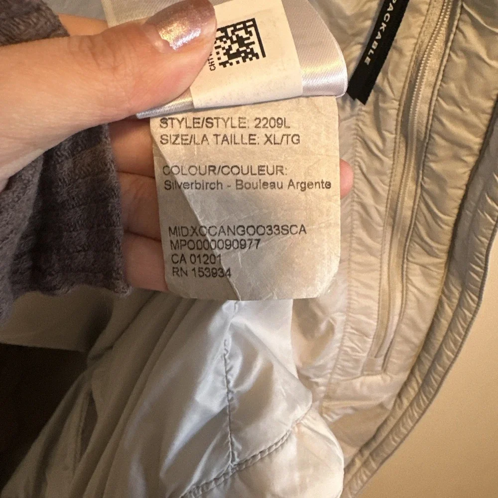 Canada Goose Women's Ellison Down Jacket Packable XL Light Grey Pre Owned - Picture 10 of 11